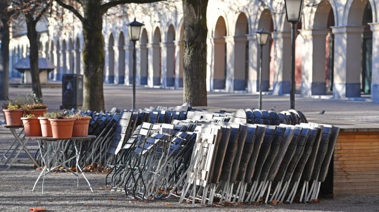 Magazine-închise-în-timpul-celui-de-al-doilea-val-al-pandemiei