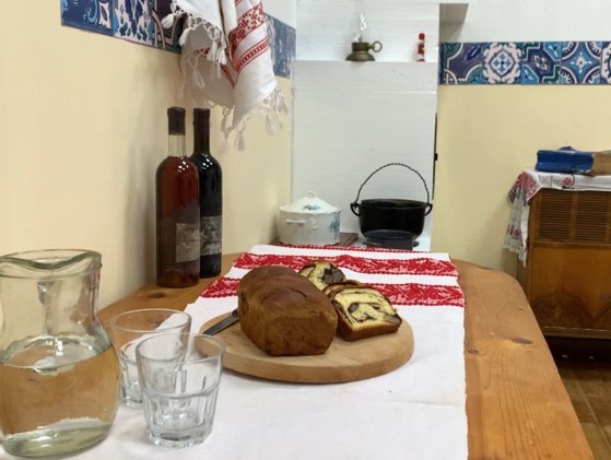 Crăciunul ca pe vremuri: doi fotografi au amenajat un decor cu obiecte din casa bunicii