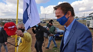 Sven-Kühn-von-Burgsdorff-la-protestul-delegaților-europeni-la-Givat-HaMatos