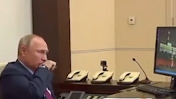 Momentul în care Vladimir Putin tușește de mai multe ori în timpul unui discurs. Reacția rușilor