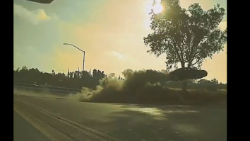 VIDEO. Cascador din neatenție. Un vitezoman a scăpat ca prin urechile acului după ce a ratat o curbă