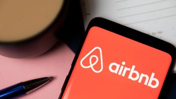 Compania Airbnb este obligată să furnizeze informații din contractele de închiriere autorităților fiscale