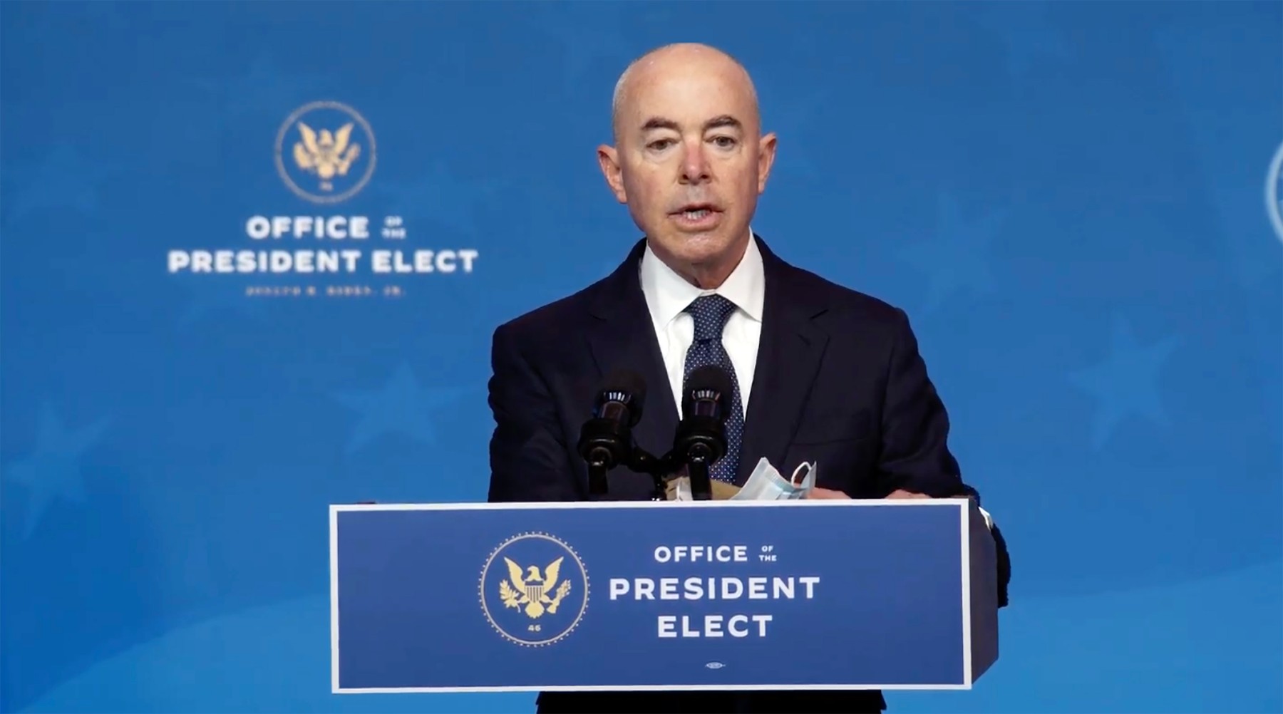 Propunerea lui Joe Biden pentru postul de şef al Securităţii Interne este un cubanez cu mamă româncă