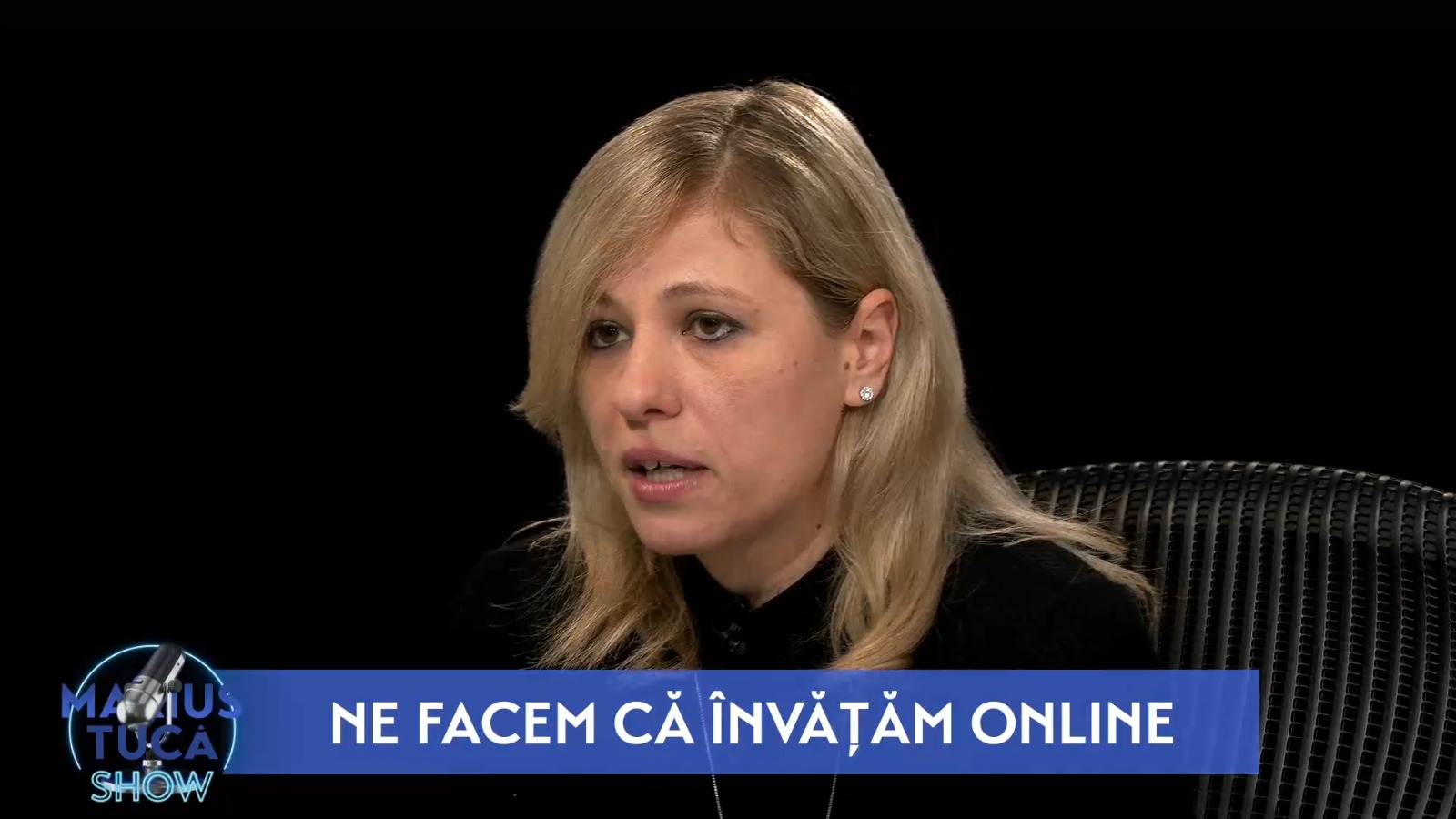 Alina Cîrjă, directoarea Liceului Româno-Finlandez: „Mi se pare o panică generalizată. Mi-e foarte teamă de dezumanizare”