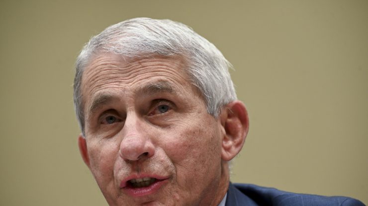 Nu ai de ce să-ți faci griji în legătură cu eficiența vaccinurilor anti-COVID, spune Anthony Fauci