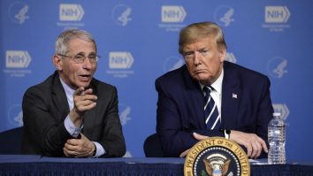 Fauci dă vina pe „stelele aliniate prost”, ce vor aduce o creștere a numărului de cazuri COVID-10 în SUA