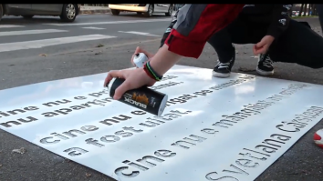 În Timișoara, poezia se învață din mers. Intersecții decorate cu versuri