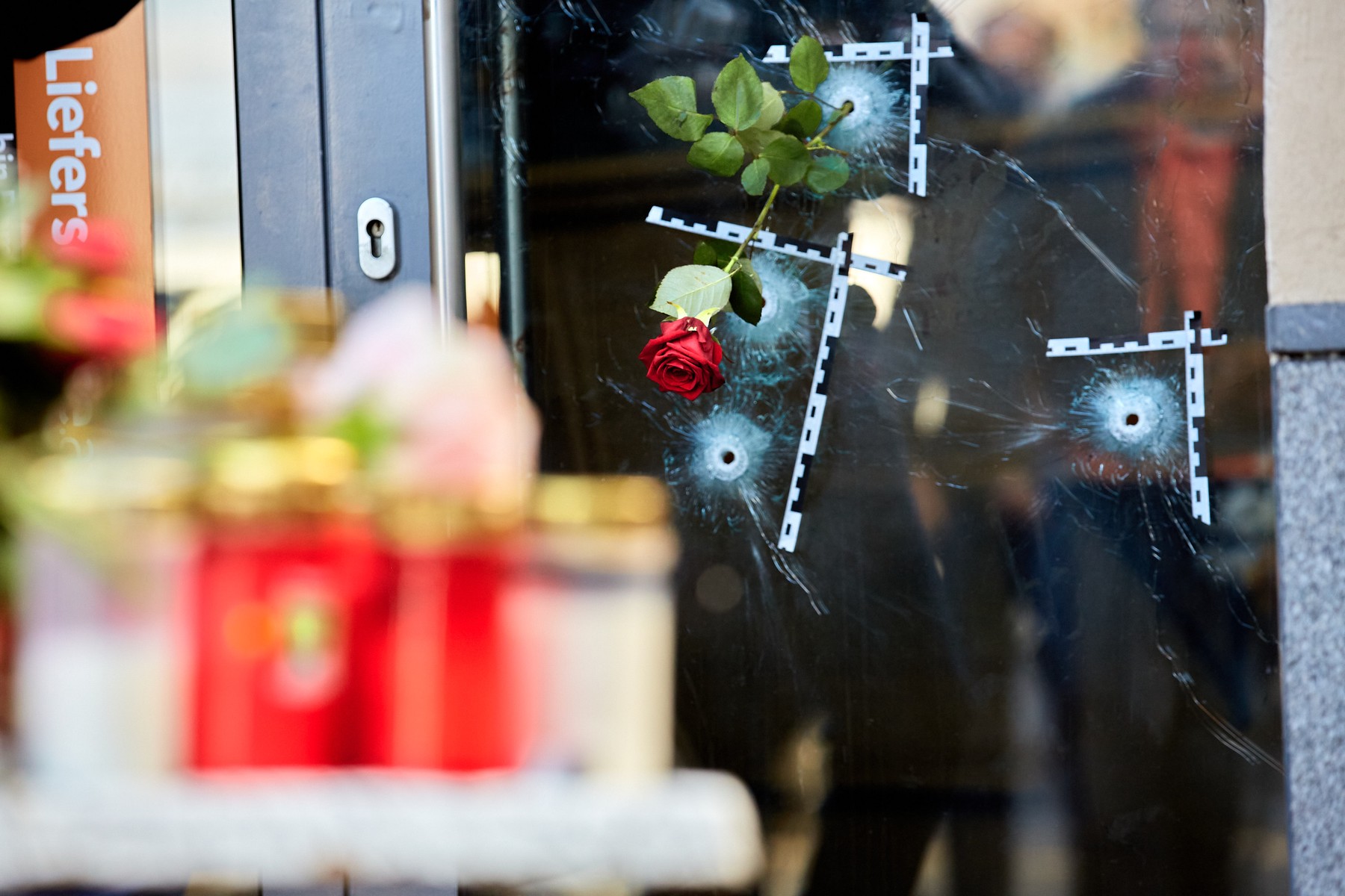 Austria va închide „moscheile radicale” în urma atacului jihadist de luni