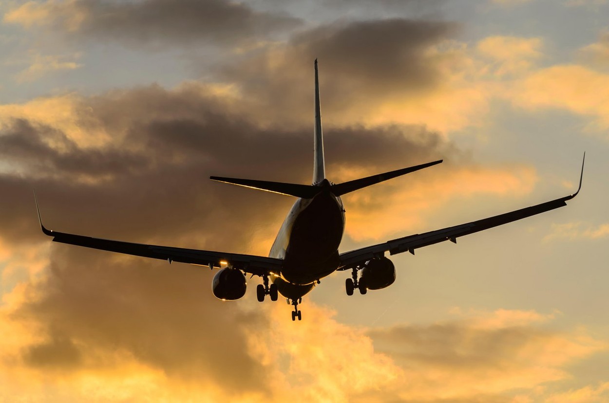 Ultimul zbor găzduit de Aeroportul Tegel. Noul aeroport a fost întârziat 9 ani