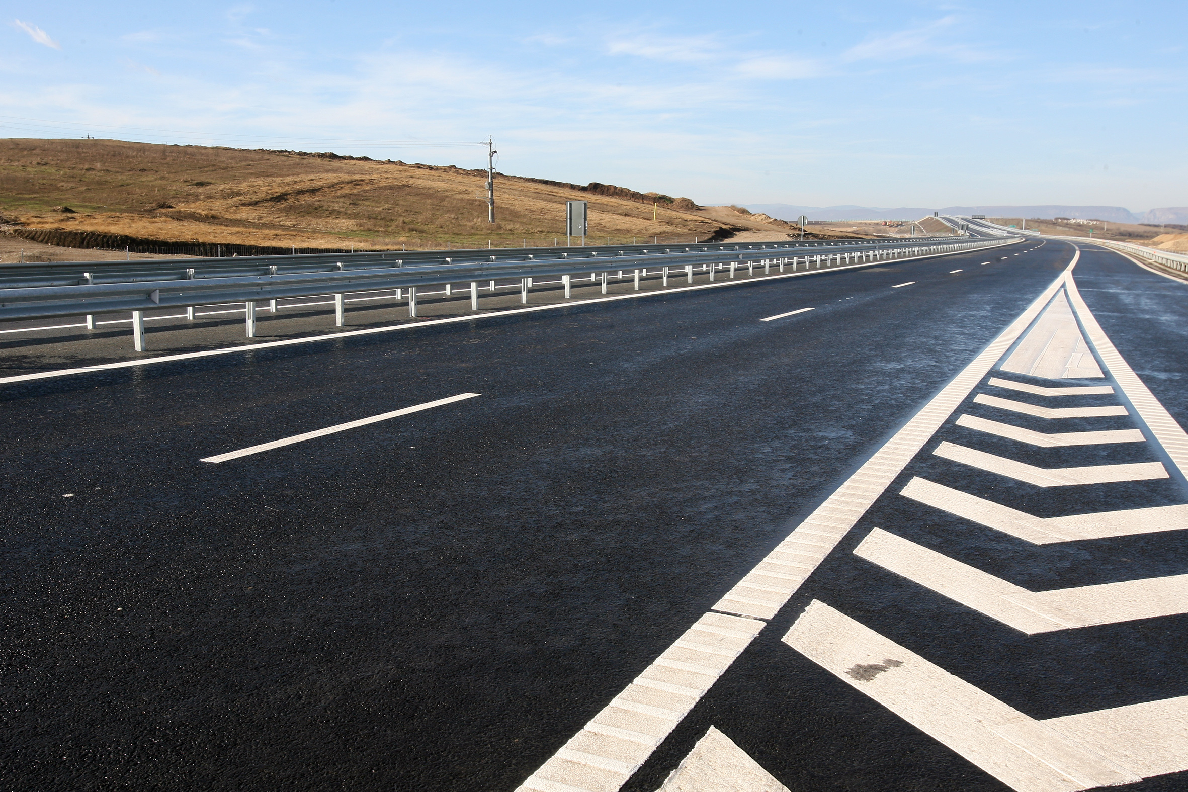 Autoritățile inaugurează într-o lună cât alții în 4 ani. În prag de alegeri, au mai fost deschise încă două autostrăzi