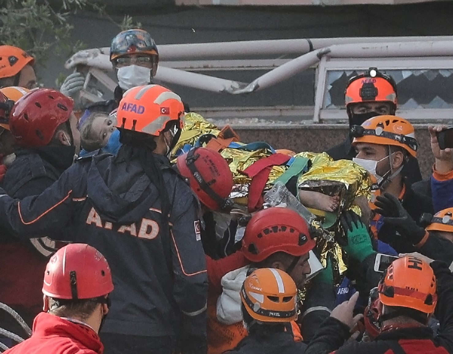 O fetiță a fost găsită conștientă după 91 de ore de la cutremurul din Turcia. Ayda este cel de-al 107-lea supravieţuitor salvat