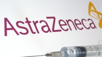 Americanii pun la îndoială eficiența vaccinului AstraZeneca. Compania a recunoscut că a făcut o greșeală