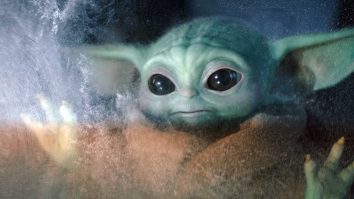 Baby Yoda a ajuns în Spaţiu. Cel mai drăgălaș astronaut de pe Falcon 9