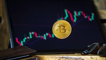 Bitcoin a înregistrat o creștere istorică în pandemie. Alte mărfuri au pierdut din valoarea de piață