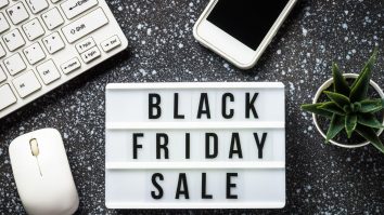 Black Friday 2020. TOATE promoțiile și listele de prețuri reduse anunțate de magazinele din România