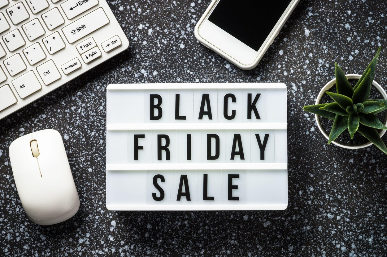 Black Friday 2020. TOATE promoțiile și listele de prețuri reduse anunțate de magazinele din România