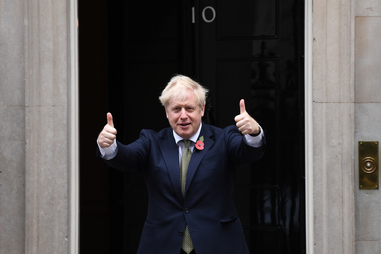 Boris Johnson: „Mă simt foarte bine”. Prima reacţie a premierului britanic după ce a intrat în izolare