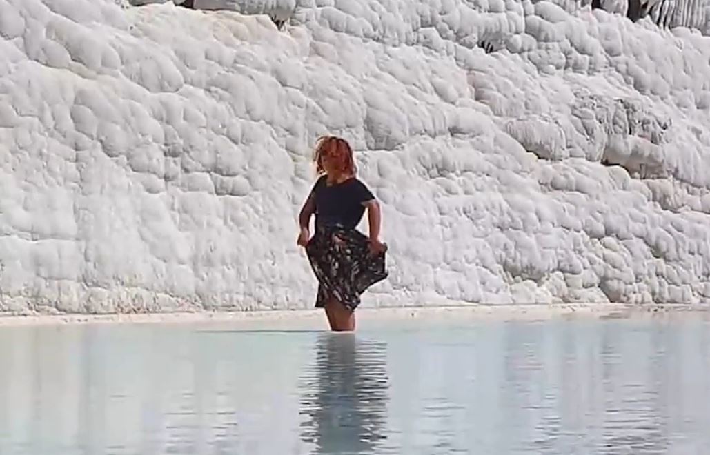 Cum traversează un „călător de meserie” vremea pandemiei. Doi tineri au descoperit locuri mai puțin știute în România