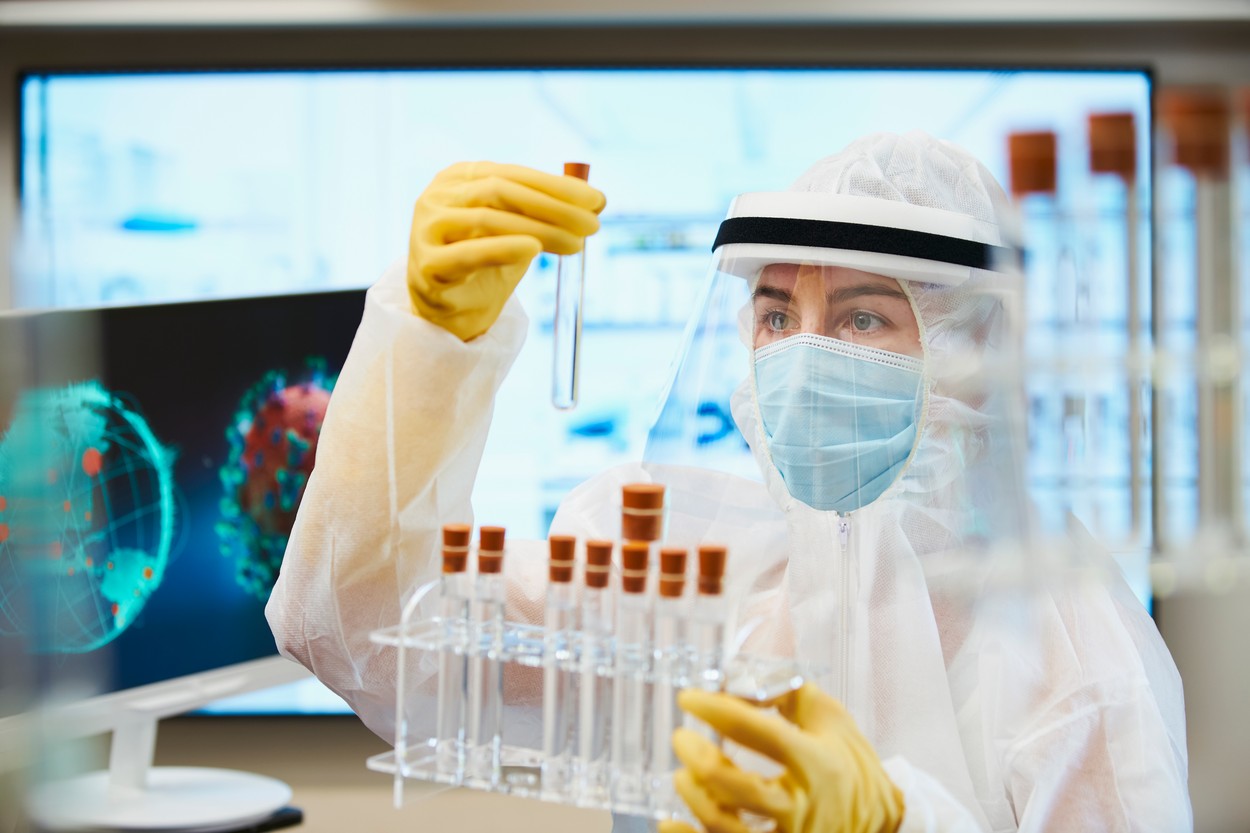 Prima țară din lume care începe testarea în masă: „Nu există alternativă. Fie restricții dure, fie testare în masă“