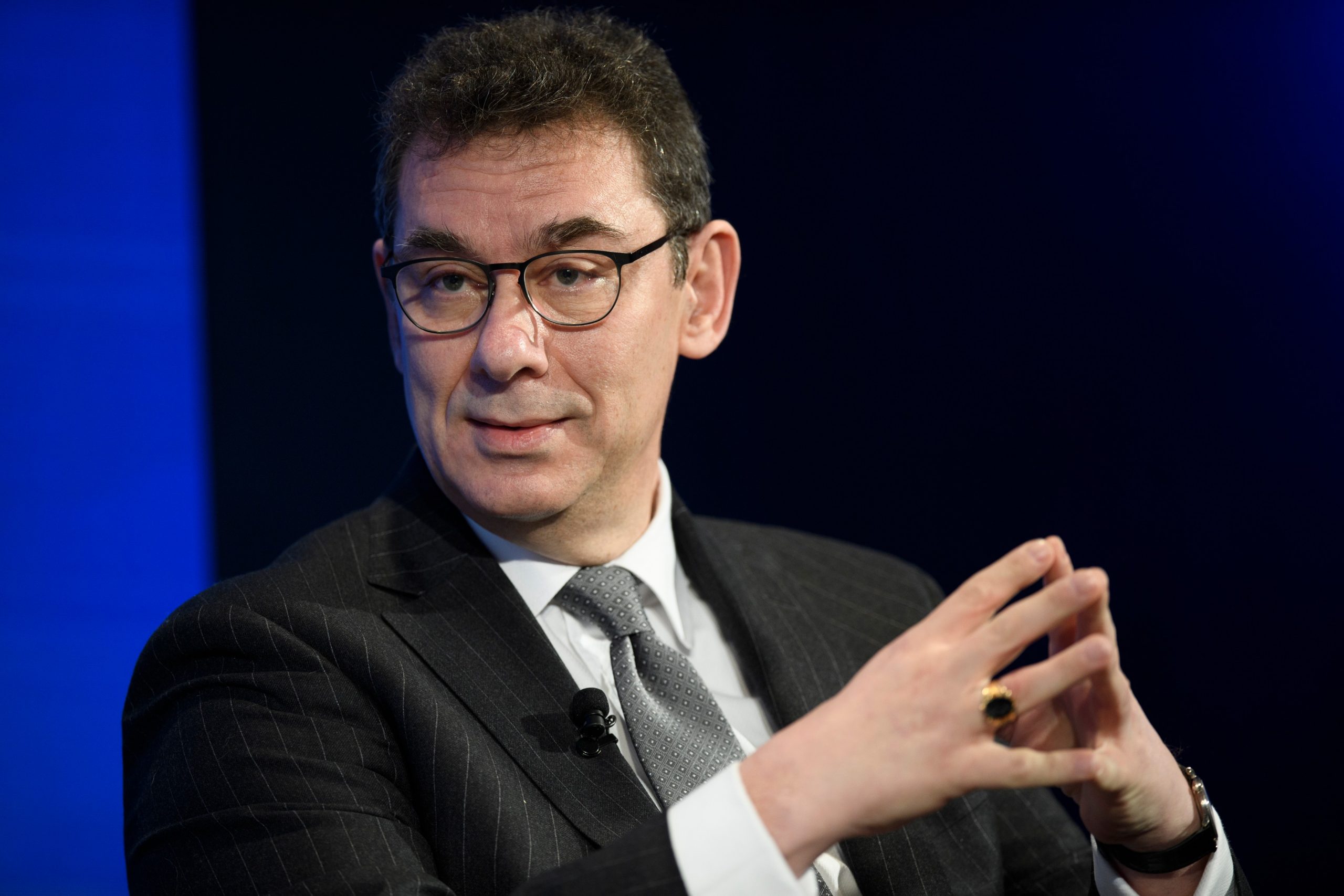 Şeful Pfizer şi-a vândut 60% din acţiuni în ziua în care compania sa a anunţat primul vaccin anti-Covid