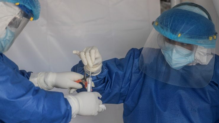 Covid-19: China a vaccinat deja un milion de persoane