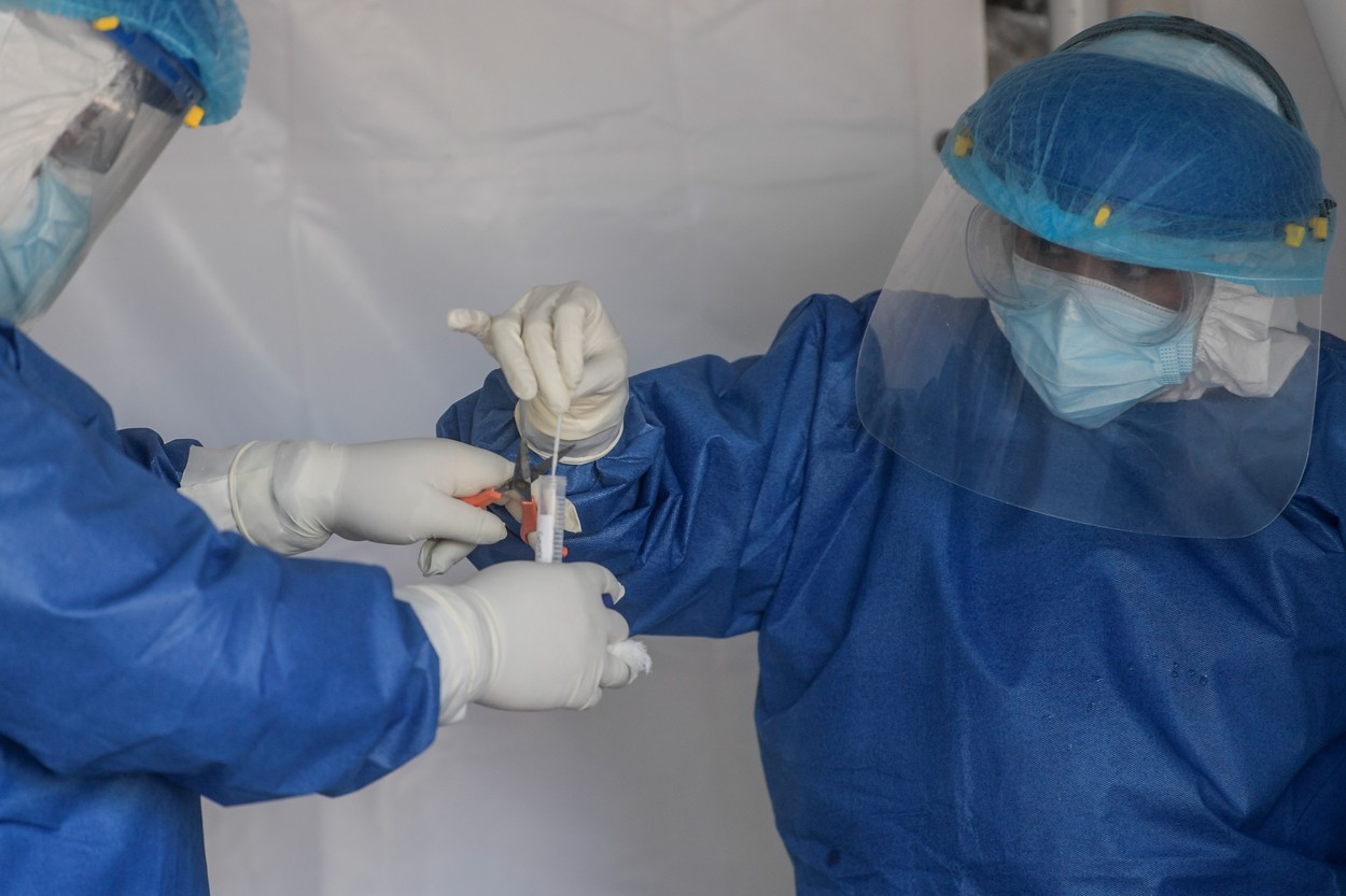 Covid-19: China a vaccinat deja un milion de persoane