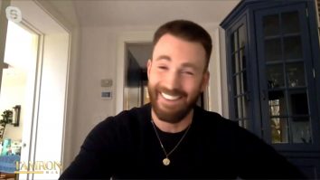 Captain America pe note muzicale. Chris Evans și-a surprins fanii cu talentul său