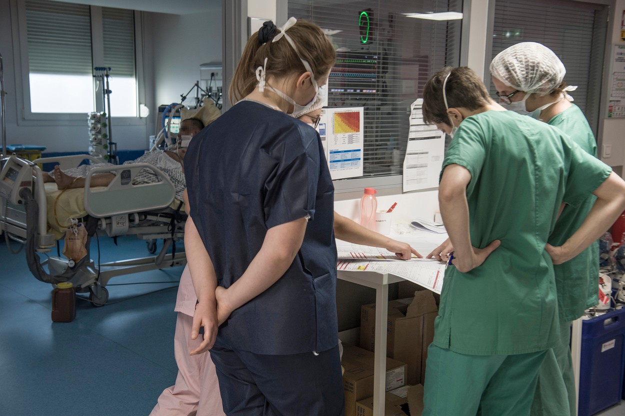 Aproape 1 din 5 pacienţi cu Covid pot avea doar simptome abdominale. Explicația medicului