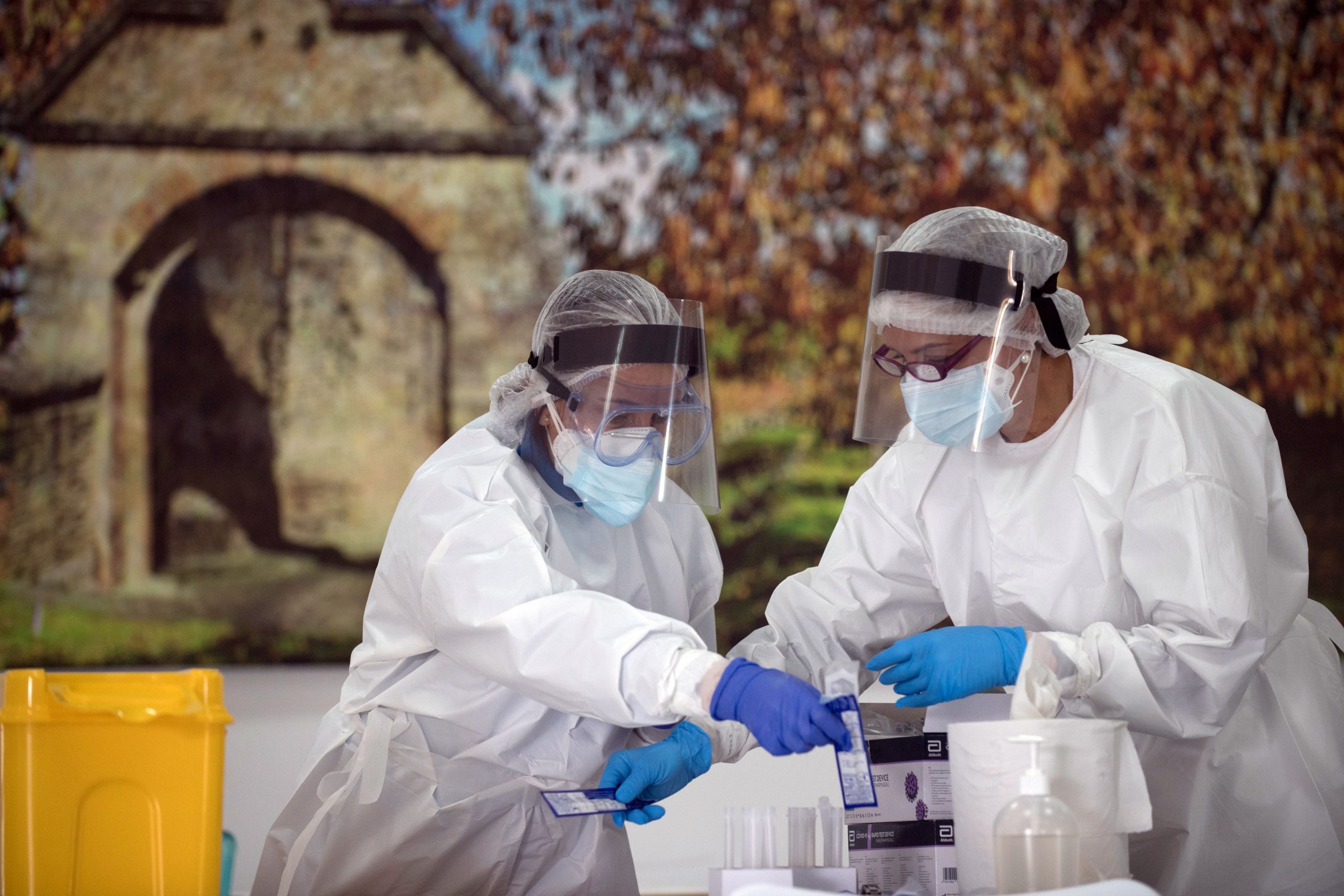 Restricții mai dure în Europa. Franța interzice circulația pe timp de noapte