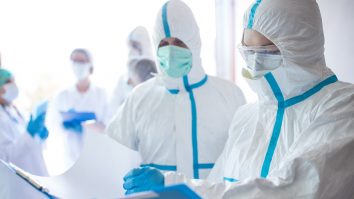 STUDIU. 1 din 5 persoane infectate cu coronavirus dezvoltă o boală psihică în decurs de 90 zile