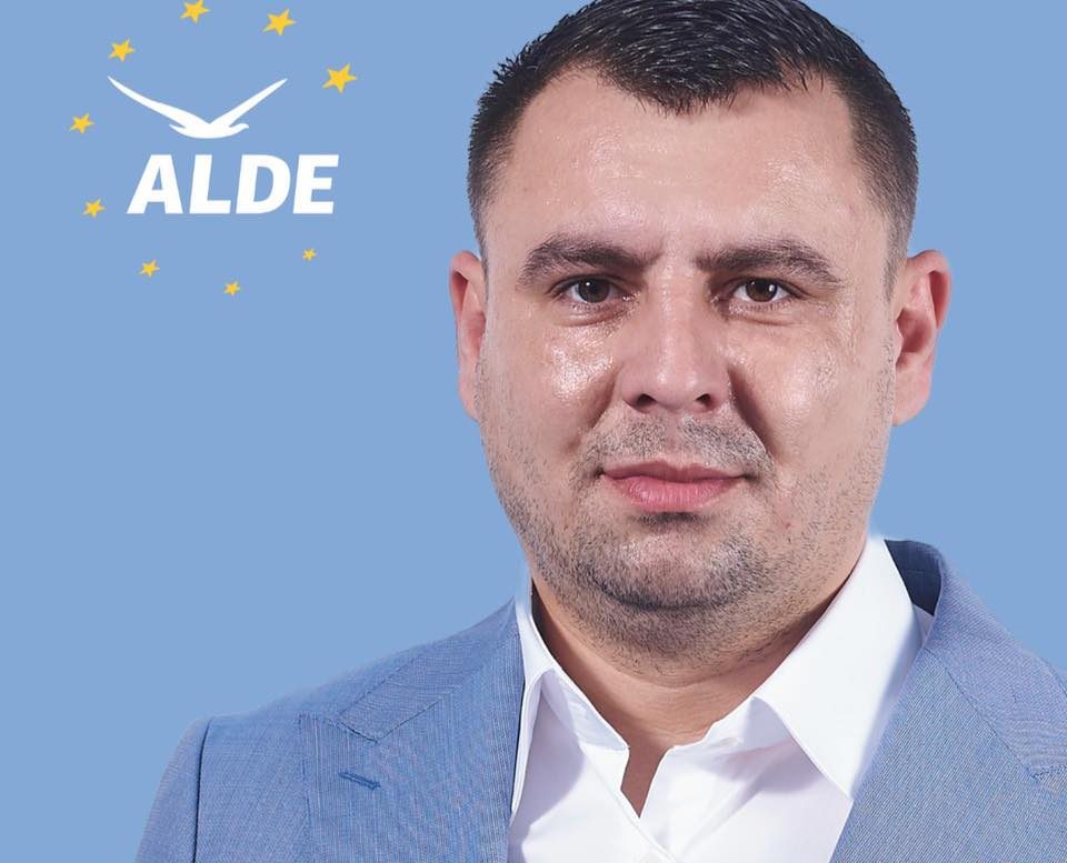 Fost traficant de minore, ajuns consilier judeţean, a fost numit în comisia de protecţie a copiilor