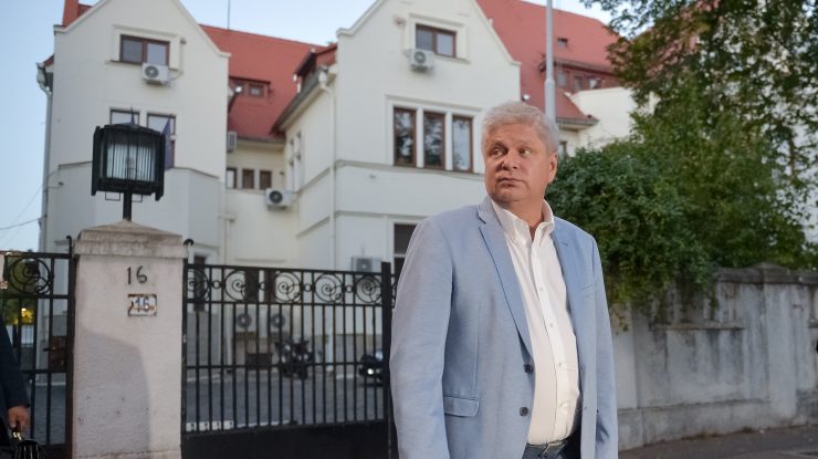 Bijuterii de aproape 500.000 de euro, găsite de DNA în casa lui Tudorache. Ce se ascunde în „cuferele“ primarului