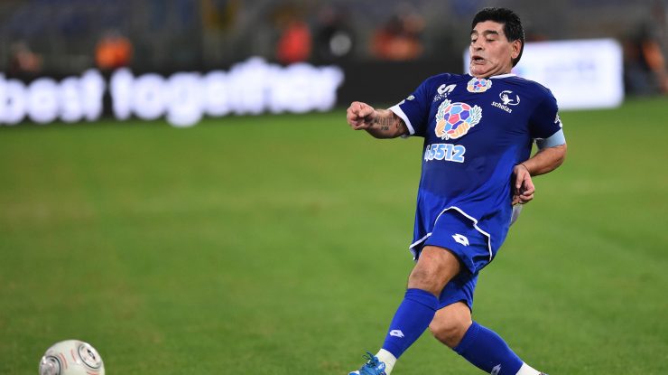 Diego Maradona a fost internat în spital. Care se simte fostul mare fotbalist
