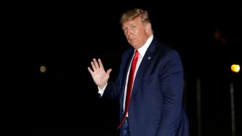 Îngrijorări la Pentagon. Trump îşi instalează tot mai mulţi oameni loiali în funcţii cheie: „Sunt mişcări de dictator“