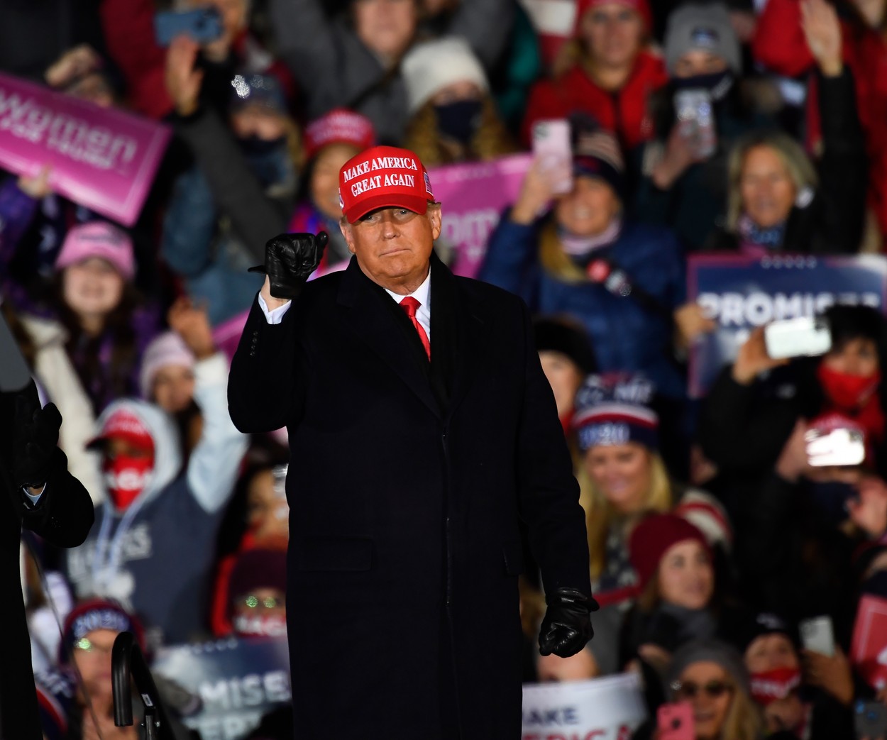 Donald Trump a câștigat Florida, cel mai mare swing state, cu 29 de electori. Ce state au mai mers pe mâna lui