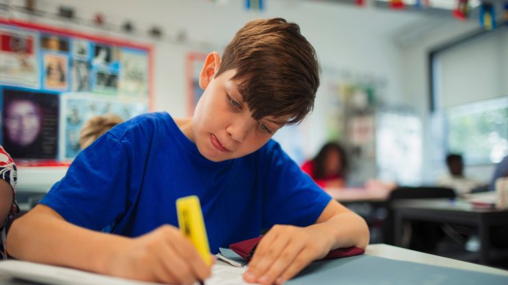 Analfabetismul numeric, o altă problemă a elevilor români. România s-a clasat sub media internațională