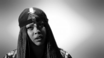 Artista Erykah Badu a dezvăluit rezultatul ciudat la un test Covid: o nară negativă, o nară pozitivă