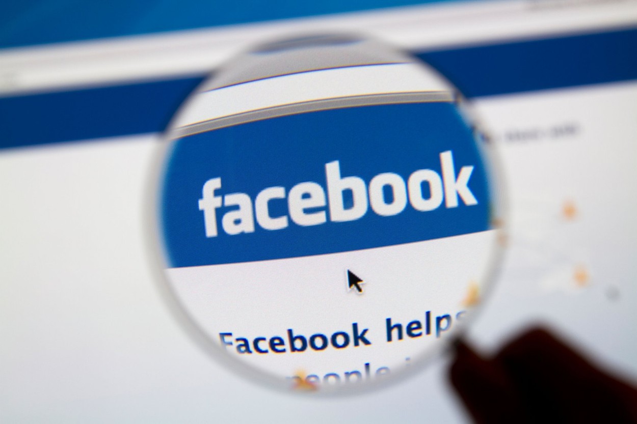 Facebook luptă cu dezinformarea. 1,3 miliarde de conturi false au fost șterse între octombrie și decembrie 2020