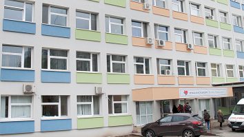 Situație disperată la un spital din București: 3 medici la ATI pentru 33 de paturi. „Ni se pune pumnul în gură: Munciți!”