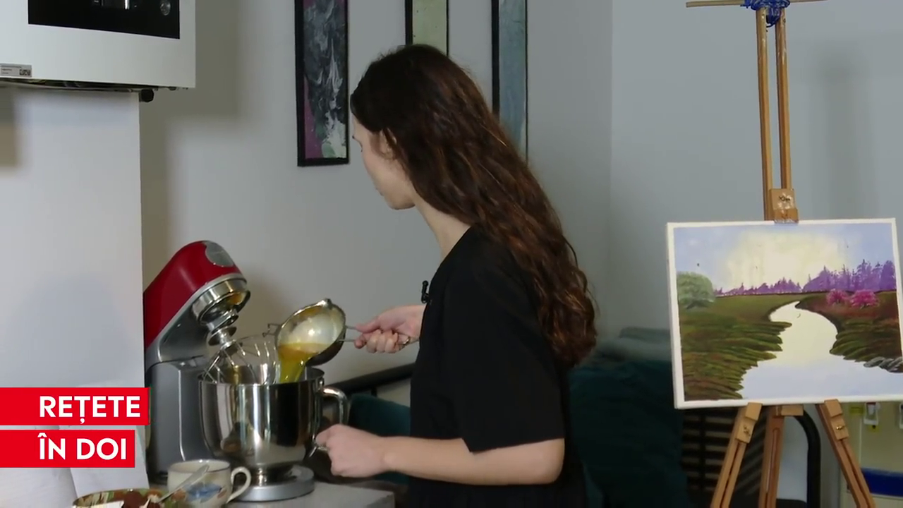 Activități pe timp de pandemie: doi tineri gătesc împreună și postează rețetele pe Social Media