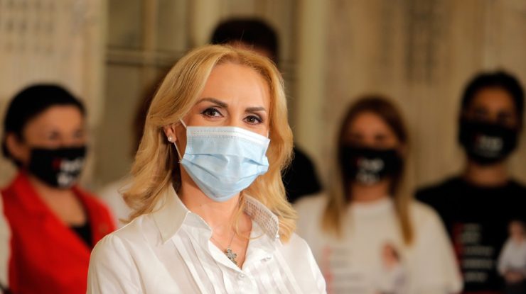 Gabriela Firea: „Funcţionează 63 de pieţe, în cele 6 sectoare ale Capitalei”
