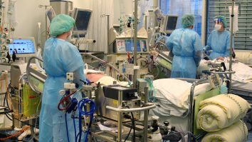 Toate paturile ATI de la Institutul Matei Balș și Spitalul Victor Babeș din București sunt ocupate