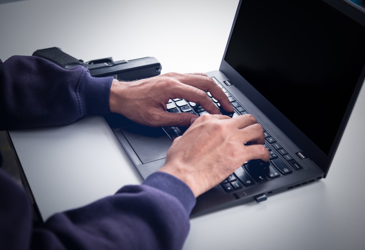 Cum folosesc hackerii vaccinul anti-Covid ca să-ți fure datele: „Nu accesăm link-uri și nu descărcăm atașamente”