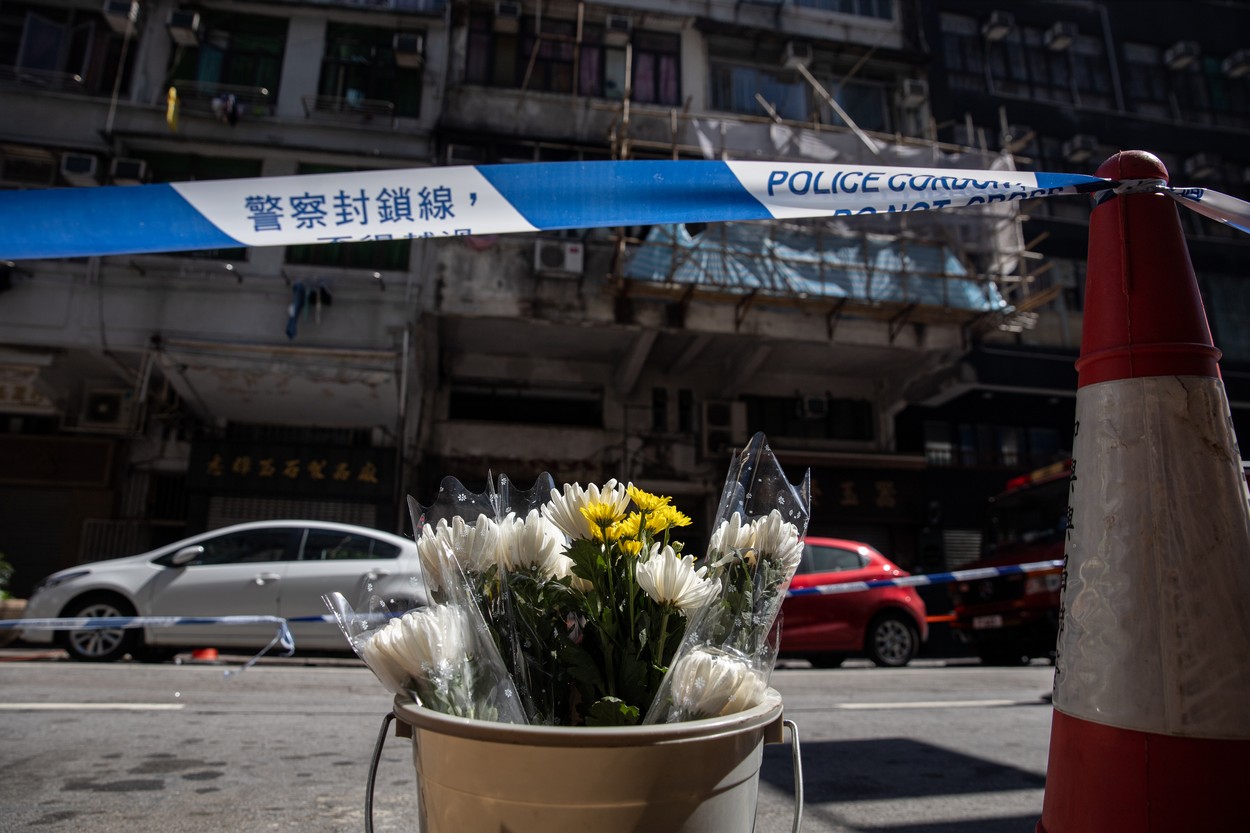 Șapte oameni au murit în Hong Kong după ce a luat foc un apartament în care avea loc o petrecere