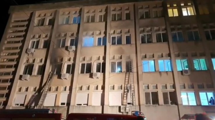 Secţia care a ars a fost mutată de la etajul 3 la etajul 2, fără să existe notificare la DSP