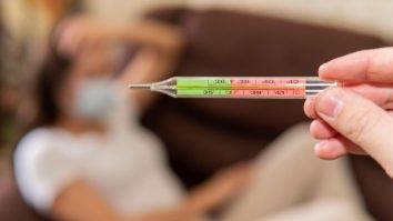 Mărturii din perioada de izolare a unei tinere care a fost infectată cu Sars-Cov-2: „Colegii mei au fost nervoşi pe mine“