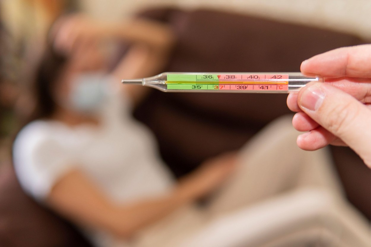 Cum te afectează psihic Covid-19. Mărturii din perioada de izolare a unei tinere care a fost infectată cu Sars-Cov-2