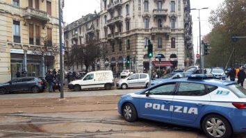Jaf la o bancă din Milano. Angajații băncii sunt ținuți ostatici