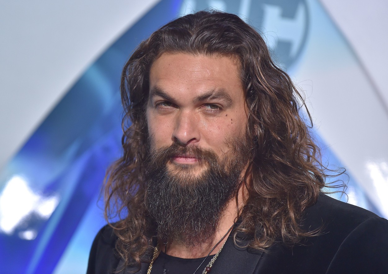 VIDEO. Jason Momoa schimbare radicală de look. Cum arată actorul după ce și-a tuns celebrul păr
