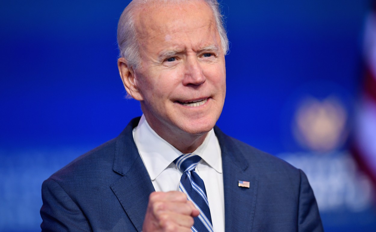Joe Biden împlinește azi 78 de ani. „Americanii s-ar putea să-i facă, în lanț, cadouri toată săptămâna”